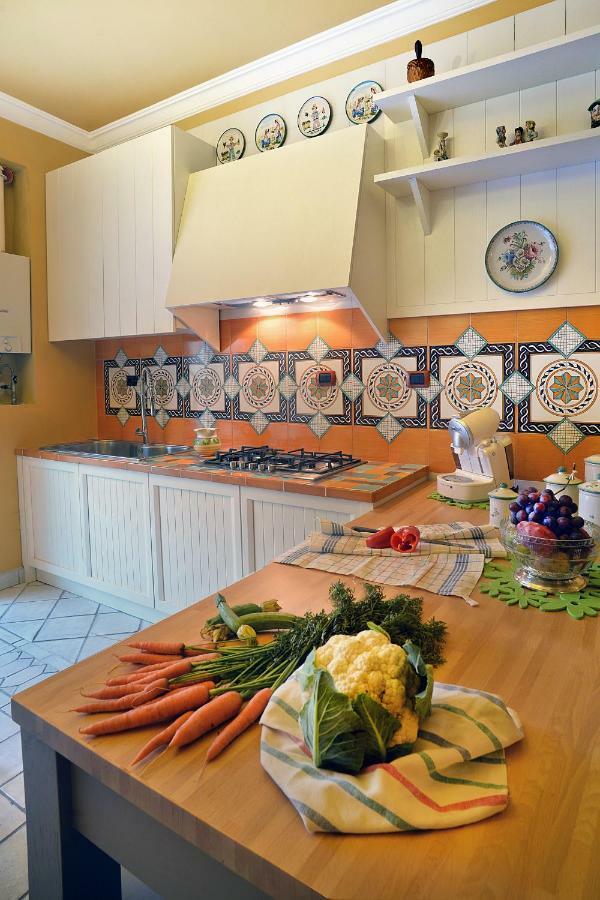 Donna Filomena Casa Vacanza Di Charme Salerno Exteriör bild